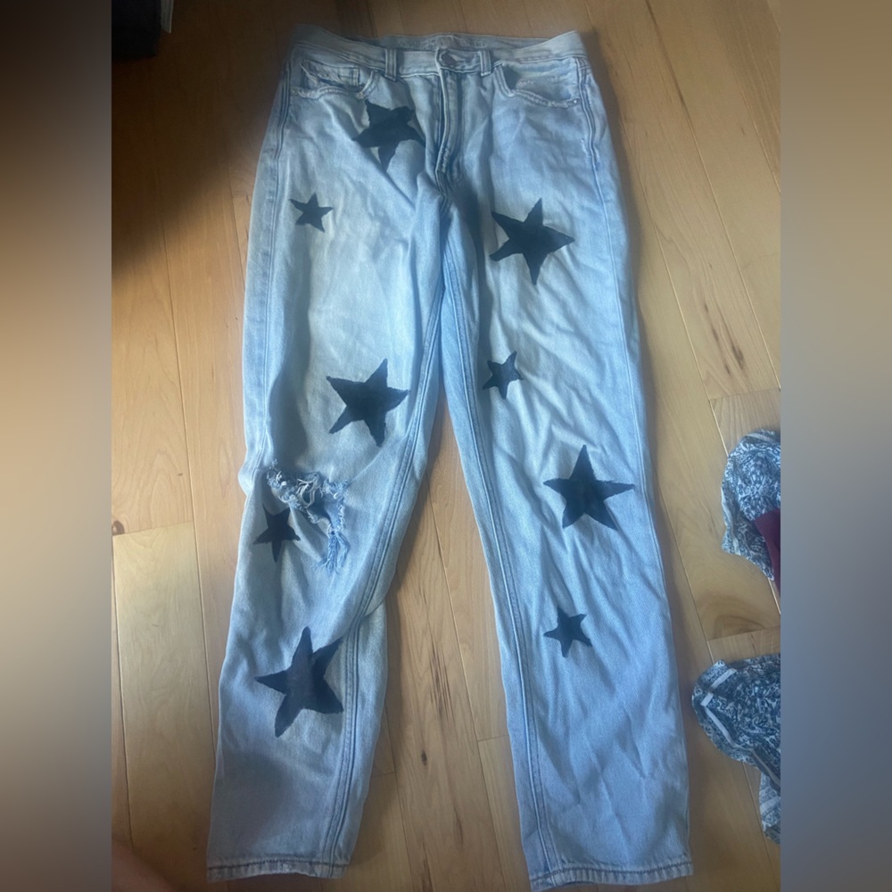 super cool painted american eagle jeans🖤